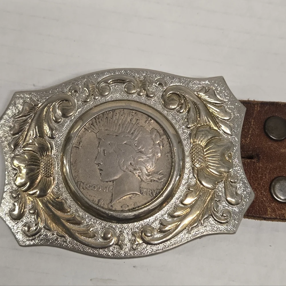 Vintage Belt Buckle w/ 1900 Morgan Silver Plated Dollar by‎ Chambers Belt Co.